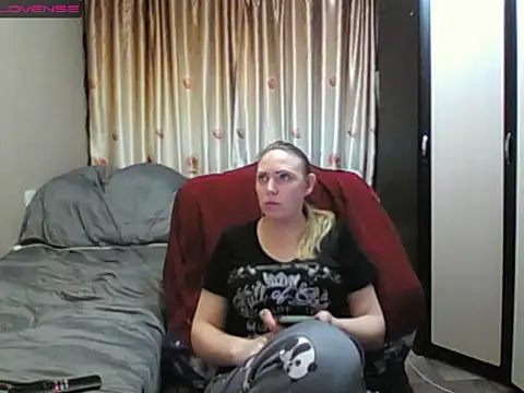 JenniDeep online show from February 27, 2026, 10:21 pm