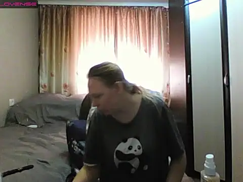 JenniDeep online show from March 29, 2026, 6:35 am