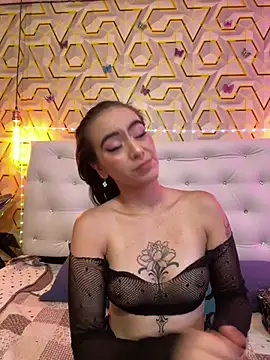 MelanyyJhonson15 online show from April 11, 2026, 2:49 am