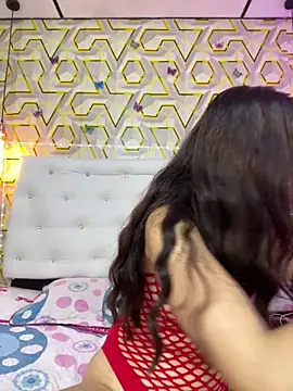 MelanyyJhonson15 online show from May 29, 2026, 8:07 pm