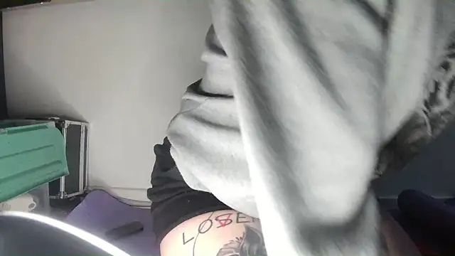 secretcouple 00 online show from January 13, 2026, 9:09 pm