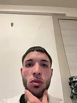 Kefue000 online show from November 12, 2025, 10:30 pm