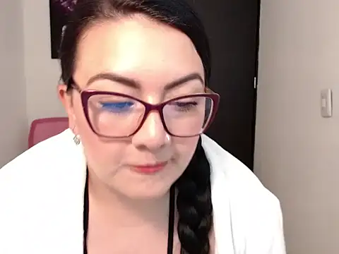 Snapshot of Sam__savage chatting on November 20, 2025, 8:52 pm Sam savage online show from November 20, 2025, 8:52 pm