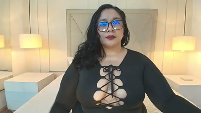 ViickyLee online show from May 29, 2026, 11:41 am