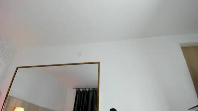 Sasha Wolff online show from December 5, 2025, 4:36 pm