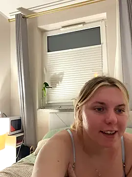 Snapshot of Nallinee chatting on November 30, 2025, 7:40 pm Nallinee online show from November 30, 2025, 7:40 pm