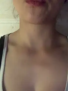 Snapshot of Diana-sexyy chatting on February 10, 2026, 10:08 am Diana-sexyy online show from February 10, 2026, 10:08 am