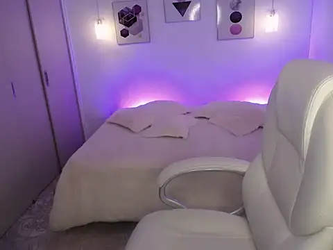 selene rouse  online show from December 2, 2025, 10:27 pm