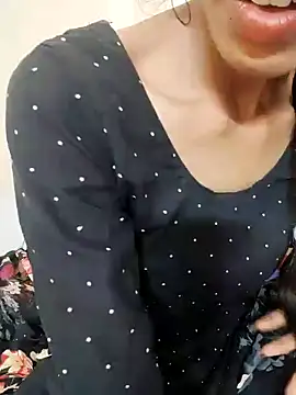 Asha devi90 online show from April 15, 2026, 1:07 pm