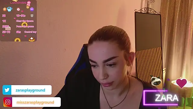 Snapshot of ZarasPlayground chatting on April 25, 2026, 6:49 pm ZarasPlayground online show from April 25, 2026, 6:49 pm