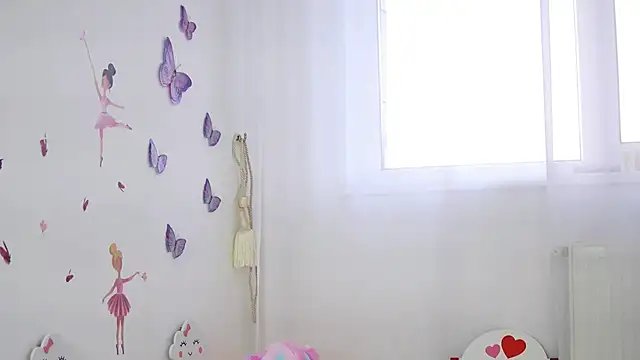 SkyEyesLuna online show from March 6, 2026, 4:31 am