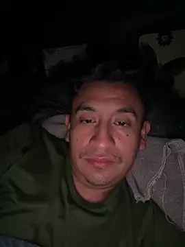 manrrique4567 online show from April 11, 2026, 7:02 am