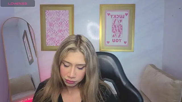 Evy Luxx v online show from March 31, 2026, 3:30 am