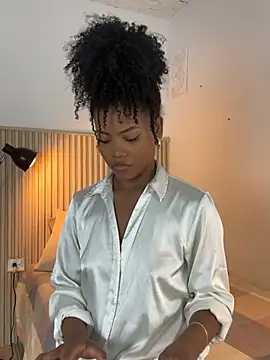 vanestraus online show from February 17, 2026, 8:48 pm