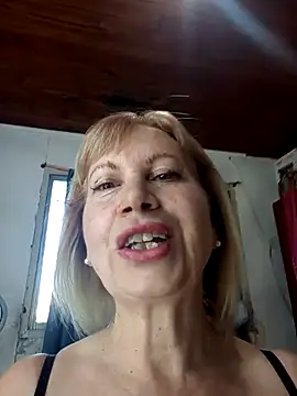 Snapshot of SexyMilf1211 chatting on November 22, 2025, 12:04 pm SexyMilf1211 online show from November 22, 2025, 12:04 pm