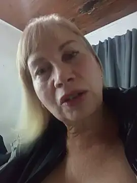 SexyMilf1211 online show from July 16, 2026, 11:49 am