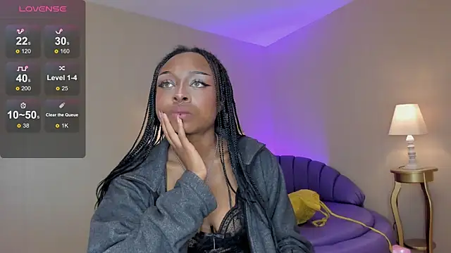 Midnight Bluee online show from December 15, 2025, 7:40 pm