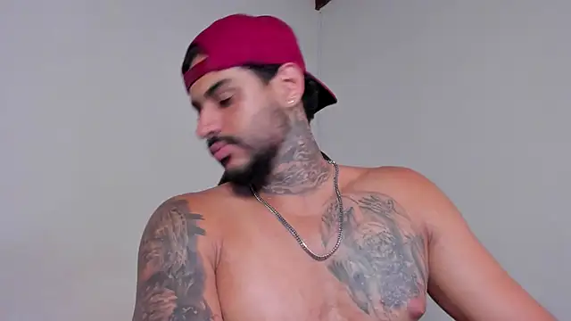 LuigiVitale 1 online show from January 10, 2026, 2:46 am