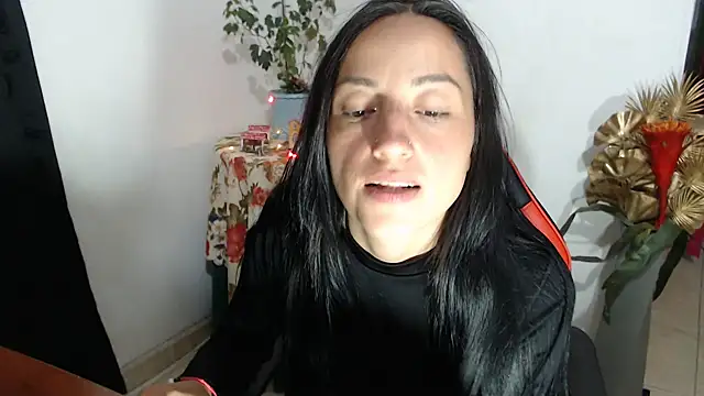 Megan-love2 online show from November 15, 2025, 4:32 am