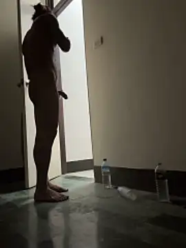 Snapshot of black-1406 chatting on February 22, 2026, 6:06 pm black-1406 online show from February 22, 2026, 6:06 pm