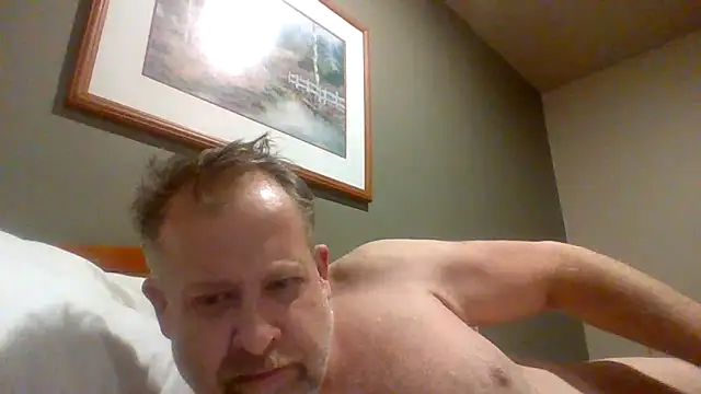 Snapshot of Mikey40wv chatting on November 23, 2025, 4:34 am Mikey40wv online show from November 23, 2025, 4:34 am