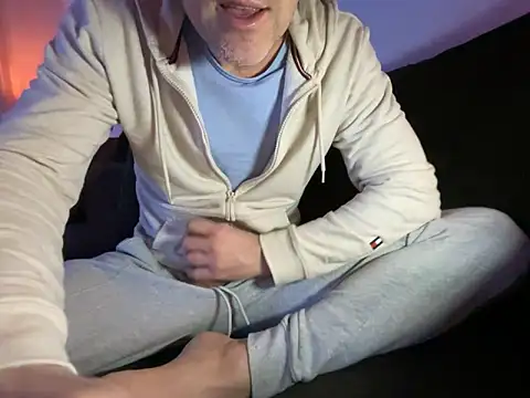 Brandonn1989amateur online show from February 24, 2026, 9:46 pm