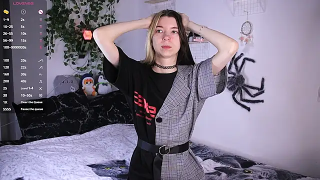 Emmie shy online show from November 23, 2025, 2:50 pm