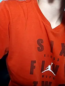 Roisesex online show from November 18, 2025, 2:54 pm