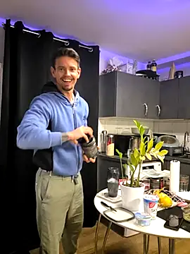 Mystery Mark online show from April 12, 2026, 7:41 pm