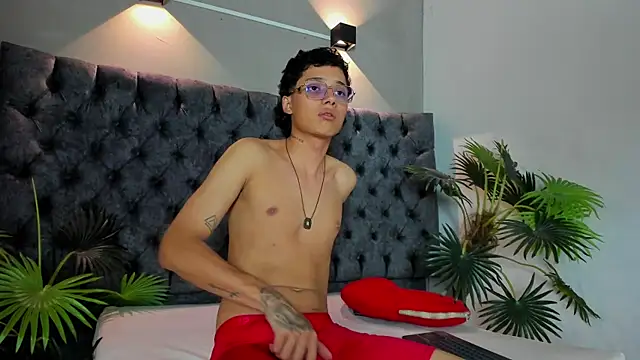 Dylan kent online show from November 15, 2025, 8:27 pm