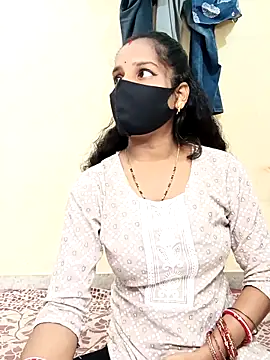 Desi Hot Queen online show from November 28, 2025, 5:54 am