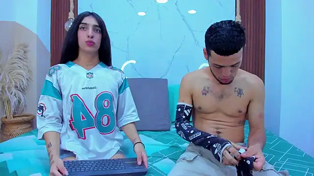 Loversinfire2 online show from April 3, 2026, 2:09 am