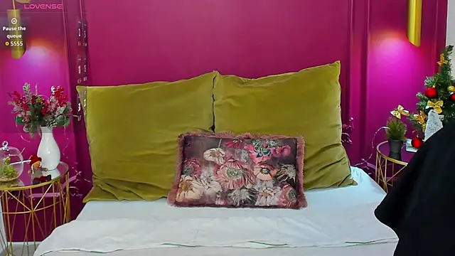 IrisMatt online show from December 18, 2025, 6:19 am