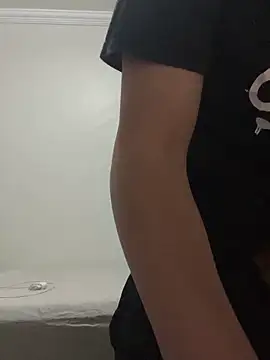 Snapshot of oIAcyber chatting on November 17, 2025, 2:50 am oIAcyber online show from November 17, 2025, 2:50 am