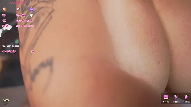 AlinnaJohnson online show from March 26, 2026, 10:54 am