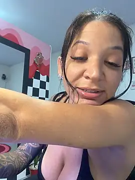 Snapshot of biadominatrix chatting on June 3, 2026, 1:25 pm biadominatrix online show from June 3, 2026, 1:25 pm