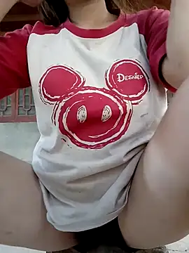 Snapshot of ChezyBaby chatting on November 30, 2025, 9:24 am ChezyBaby online show from November 30, 2025, 9:24 am