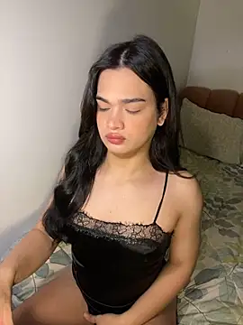 fairuu online show from December 5, 2025, 4:32 am