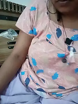 Menka cut34 online show from July 10, 2026, 7:01 am