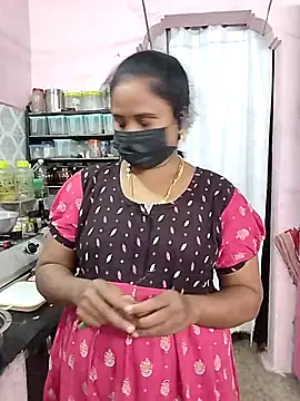 Snapshot of Tamil_devagi chatting on January 12, 2026, 6:29 am Tamil devagi online show from January 12, 2026, 6:29 am