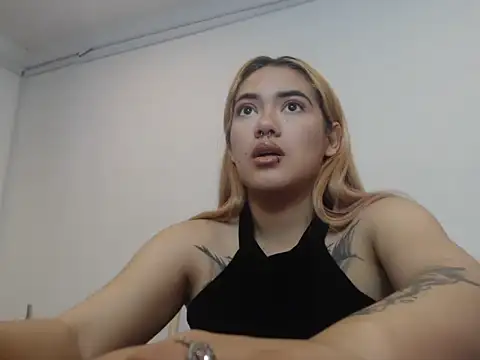 KloeeCavallier online show from February 27, 2026, 11:54 am