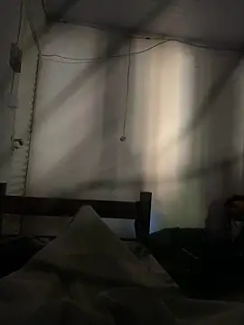 Snapshot of Loirodapicarosa chatting on February 14, 2026, 10:01 am Loirodapicarosa online show from February 14, 2026, 10:01 am