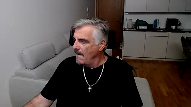 Buidapest online show from November 21, 2025, 12:21 am