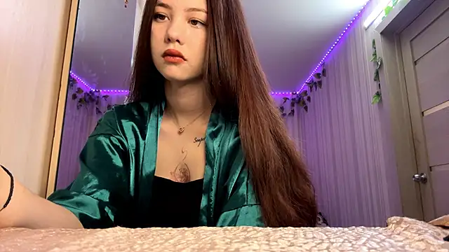 CutieSlim online show from December 14, 2025, 12:10 pm