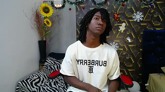 negga cum online show from November 28, 2025, 1:58 pm