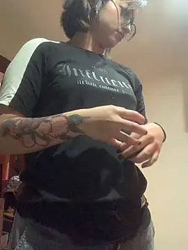 LilithMonette online show from April 3, 2026, 1:03 am