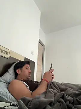 Snapshot of Jhonneeey chatting on November 21, 2025, 1:10 pm Jhonneeey online show from November 21, 2025, 1:10 pm