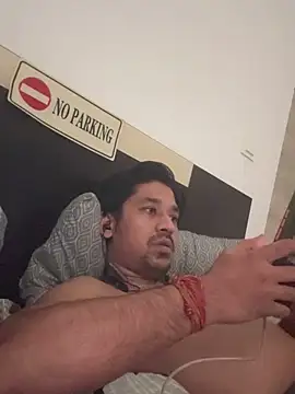 Snapshot of Jhonneeey chatting on December 15, 2025, 12:48 am Jhonneeey online show from December 15, 2025, 12:48 am