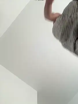 Snapshot of Jhonneeey chatting on February 19, 2026, 1:18 pm Jhonneeey online show from February 19, 2026, 1:18 pm