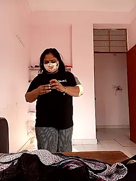 Snapshot of CUTE-LOVE-SWEETS chatting on February 1, 2026, 4:11 am CUTE-LOVE-SWEETS online show from February 1, 2026, 4:11 am